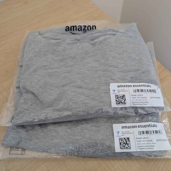 Amazon Essentials Women's Large Plus Size Studio Relaxed-fit Lightweight Crew - Picture 2 of 5